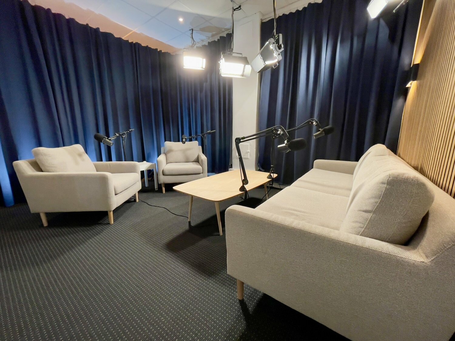 STUDIO25